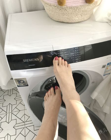 在炕上共妻被一群男人玩弄_DVD国语在线观看